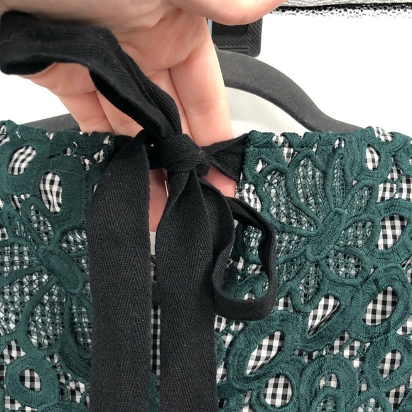 ANTHRO MAEVE Gabriella Gingham Crochet Lace Pleated Tie Back Top Blouse Bow Back - Picture 3 of 5